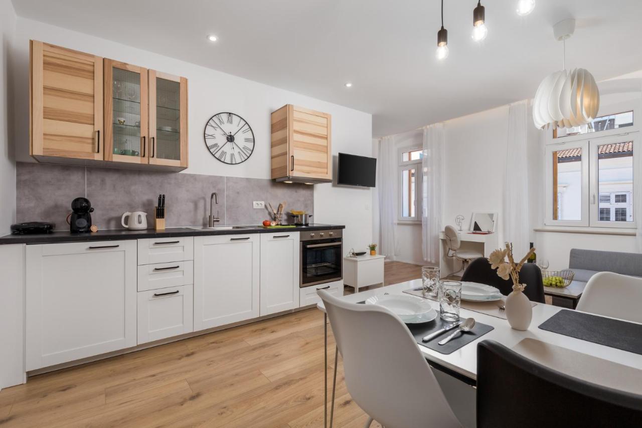 Cozy On Korzo Apartments Rijeka Bagian luar foto